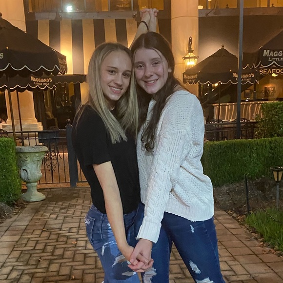 isabellaelainee